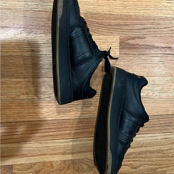 Saint Laurent Black Leather Sneakers - Picture 4 of 9